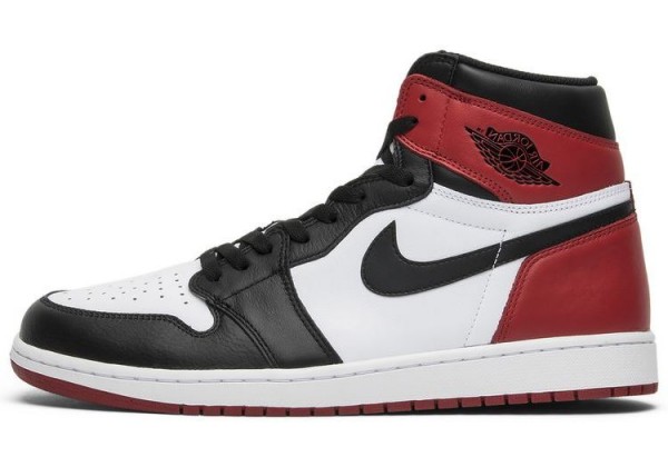 Nike Air Jordan 1 Retro High OG Black Toe
