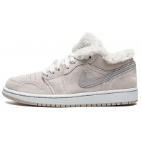 Nike Air Jordan 1 Low SE Sherpa Fleece