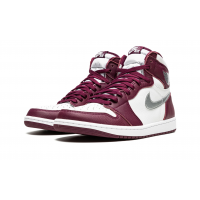 Nike Air Jordan 1 Retro High OG Bordeaux