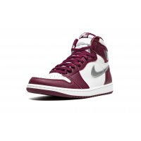 Nike Air Jordan 1 Retro High OG Bordeaux