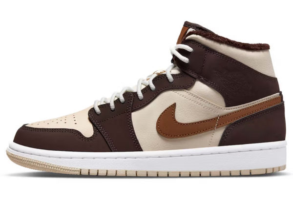 Nike Wmns Air Jordan 1 Mid SE Cream Dark Chocolate