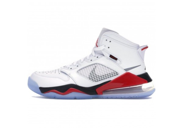 Кроссовки Nike Air Jordan 270 белые с красным