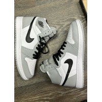 Кроссовки Nike Air Jordan 1 Mid Smoke Grey