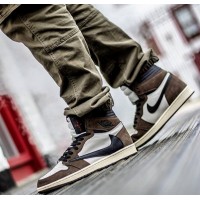 Кроссовки Nike Air Jordan 1 High OG x Travis Scott коричневые